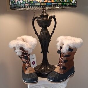Cat & Jack Brown and Black Mid-Calf Boots with Plush Trim. NWT. Super Cozy!!